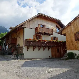 Couette-café Les Balcons Du Leman, Thollon-les-Mémises